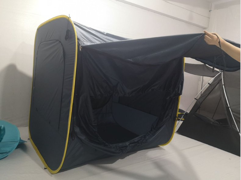 Pop-up car tent for outdoor camping, simple multi-person SUV tail trunk car tail cover cartent
